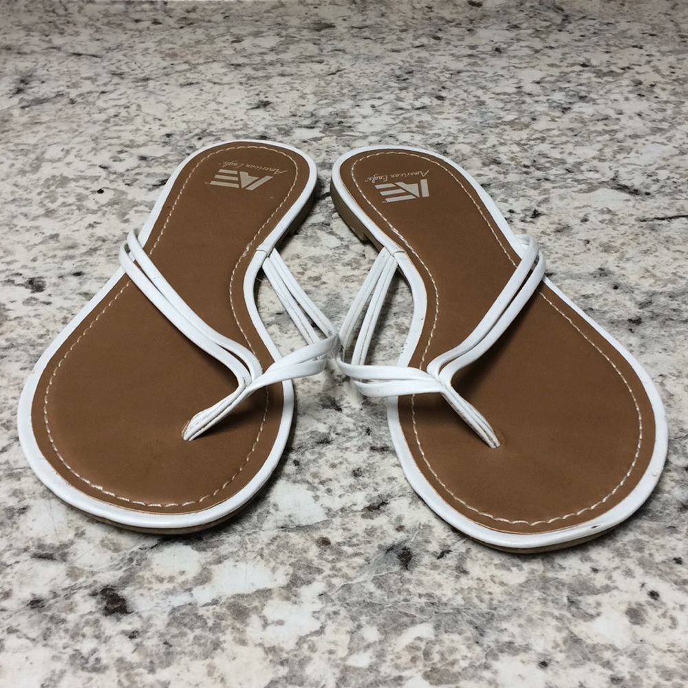 White Size 9 American Eagle Flip flops.